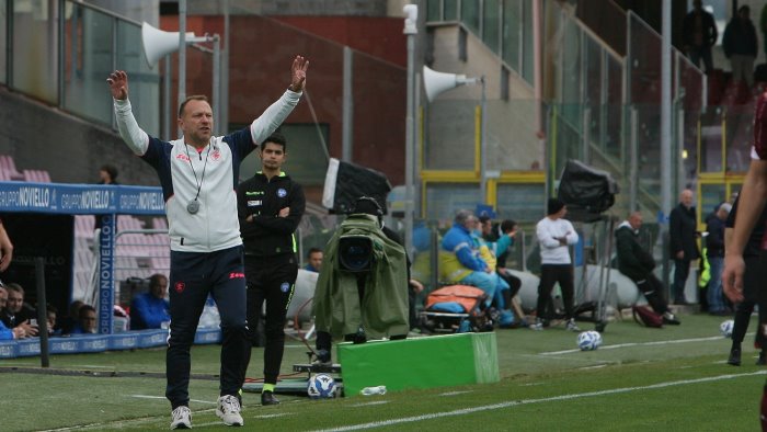 crisi salernitana breda trema continua il summit milan valentini