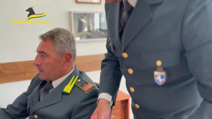 imposte comunali non pagate indagati quattro amministratori torresi