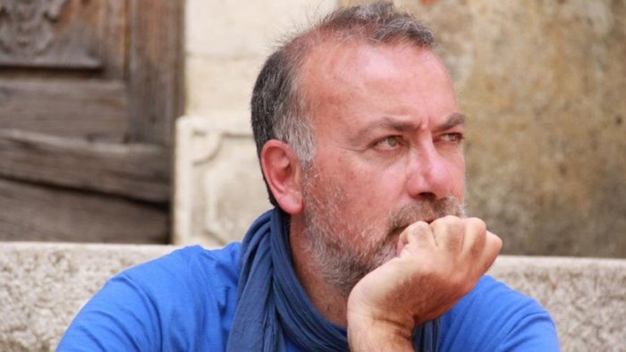 franco arminio cio che sta accadendo nel mio paese a bisaccia fa tanto male