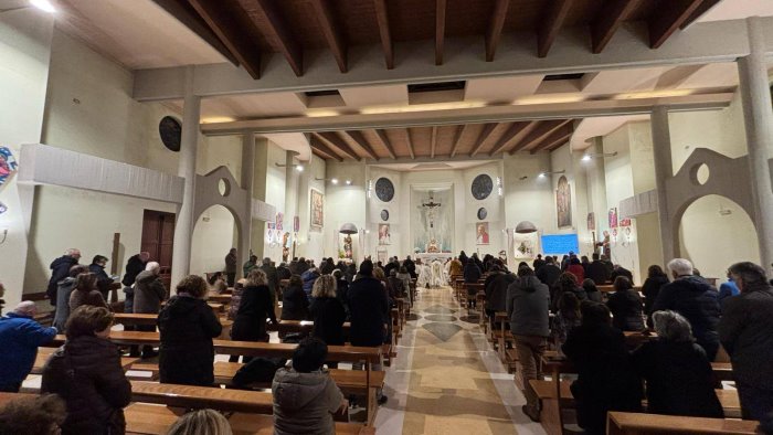 baronissi in preghiera per papa francesco la comunita unita per il santo padre