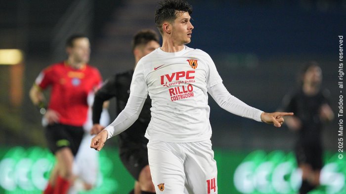 benevento domani a porte aperte si tenta il recupero di pinato