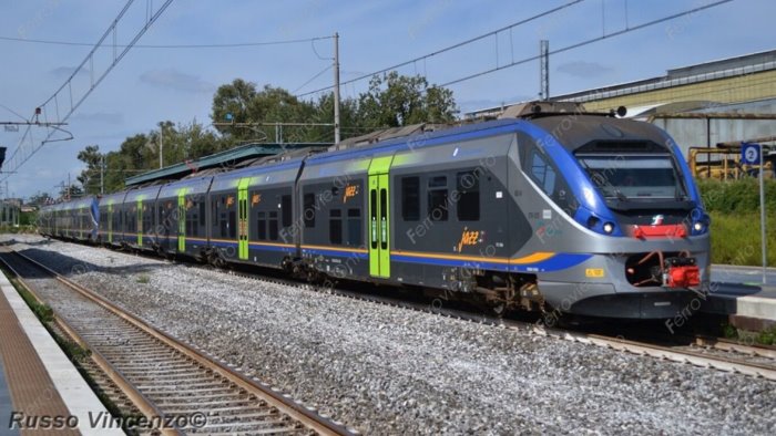 scontro sul tram leggero tra torre annunziata e castellammare