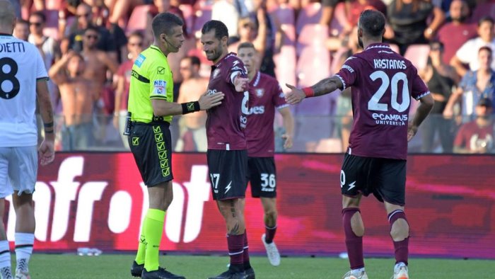 salernitana modena fischia giua bilancio in equilibrio