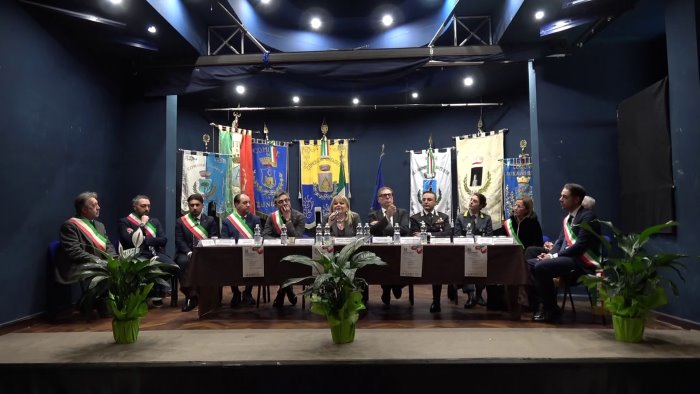 controllo di vicinato patto civico e minoranza il prefetto la pensa come noi