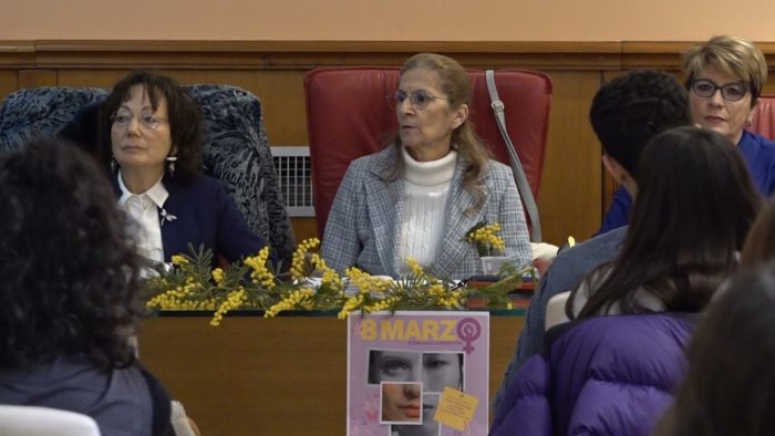 otto marzo di consapevolezza al circolo della stampa il women s day