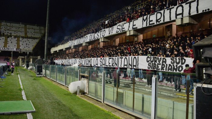 salernitana modena cresce il numero dei biglietti venduti il dato