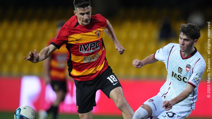 benevento ecco l undici ufficiale al pinto