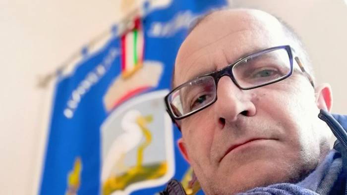 aspettiamo da giorni l esito dei tamponi una vergogna