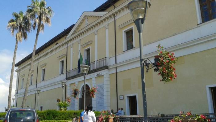 torre del greco il comune apre un conto per le donazioni