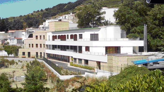 ischia contagiato un bimbo di 3 anni 28 positivi 2 decessi