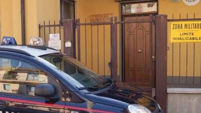 brucia sterpaglie vicino alle abitazioni 35enne denunciato
