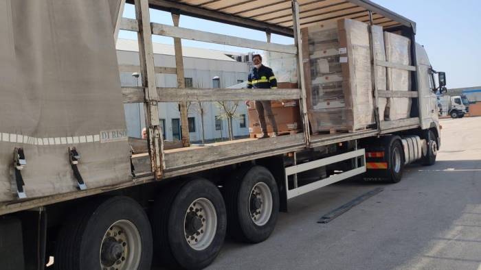 consegnati i letti per gli ospedali di salerno e battipaglia