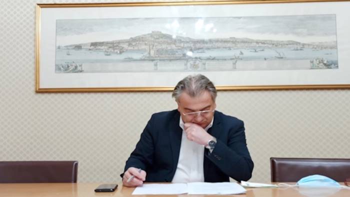 emergenza covid 19 a giffoni chiuse attivita commerciali