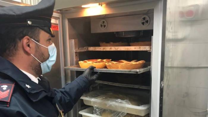 casatielli e pastiere in quarantena multate pasticcerie