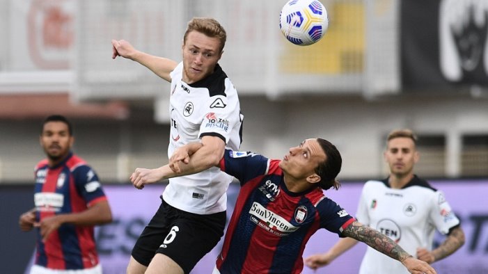 rimonta spezia allo scadere 3 2 al crotone