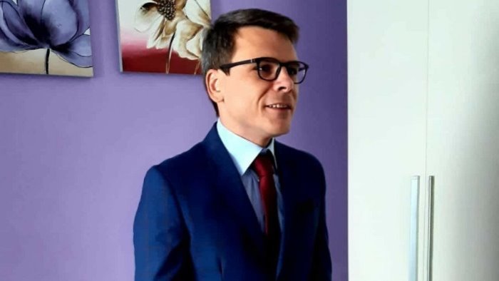 scuole montanaro decisioni in linea con il governo