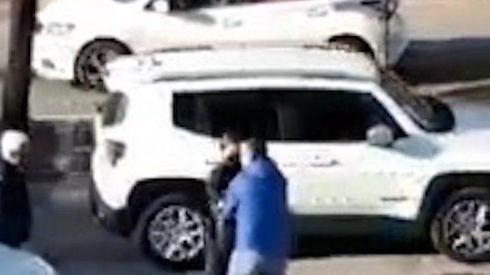 battipaglia agente aggredito a disposizione ufficio legale