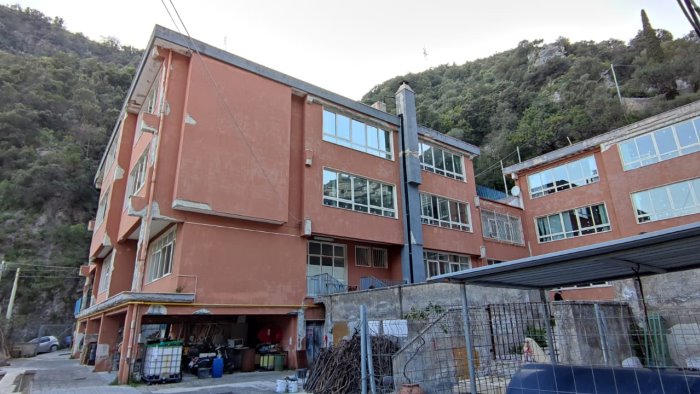 amalfi lavori alla scuola in via casamare aggiudicata la gara