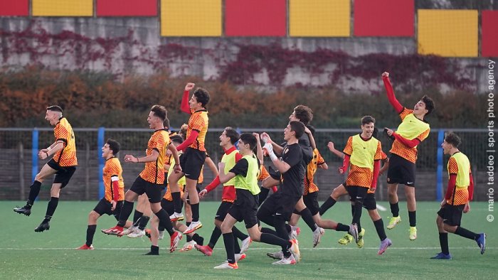 under 15 cinque reti al crotone il benevento sogna il terzo posto