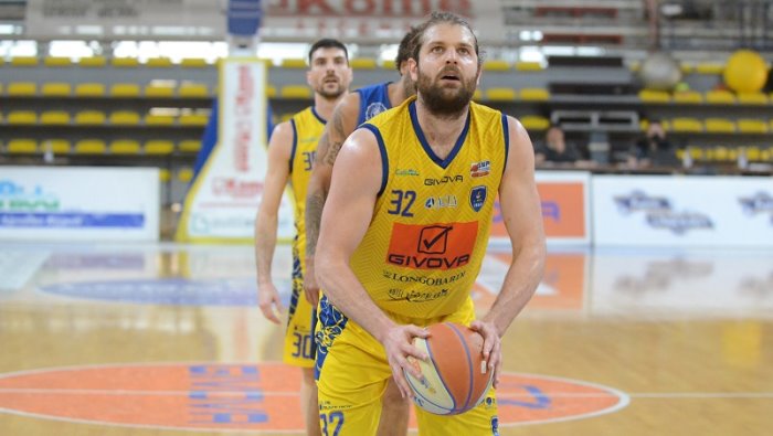 scafati basket vittoria con latina imbattibilita casalinga in regular season