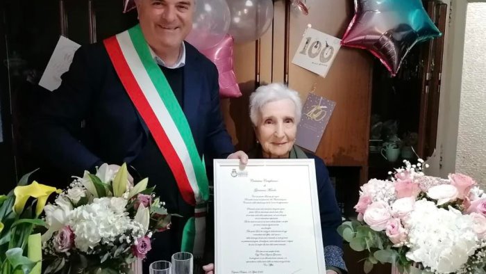 capaccio paestum 100 anni per nonna giovanna