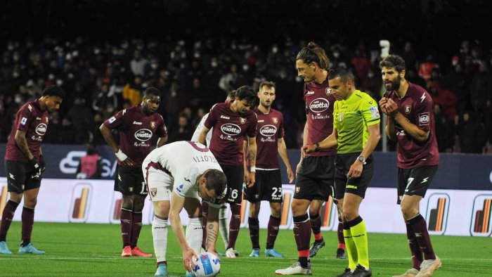 salernitana torino 0 1 belotti gela l arechi e spegne le speranze salvezza