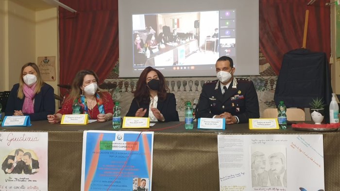 incontro per la legalita dei carabinieri con gli studenti