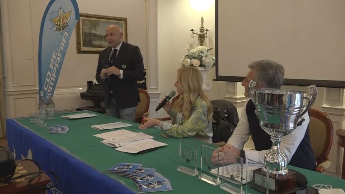 enduro i migliori piloti italiani si sfidano nella valle del sele