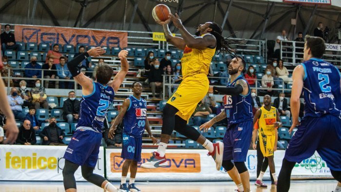 basket scafati cantu sodini senza allen stimoli per gli altri giocatori