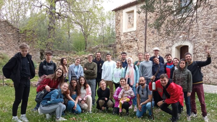 il museo dei libri viventi l iniziativa di cilento youth unione a massicelle