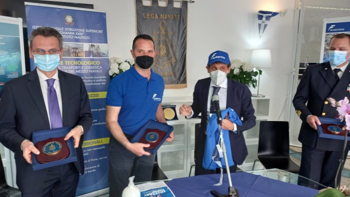 a salerno il primo open day della lega navale