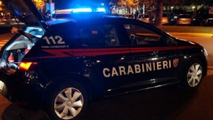 va in campagna precipita in un dirupo carabinieri ritrovano anziano dopo ore