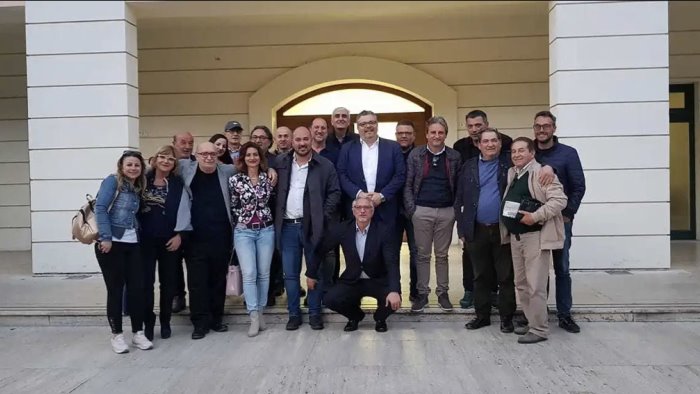 scossone politico ad agropoli si dimettono tre assessori