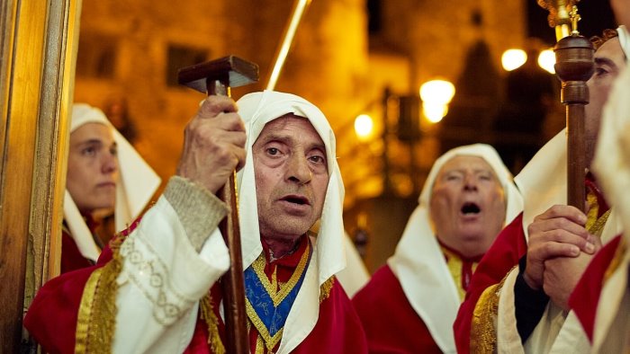 pasqua tornano le confraternite nel cilento