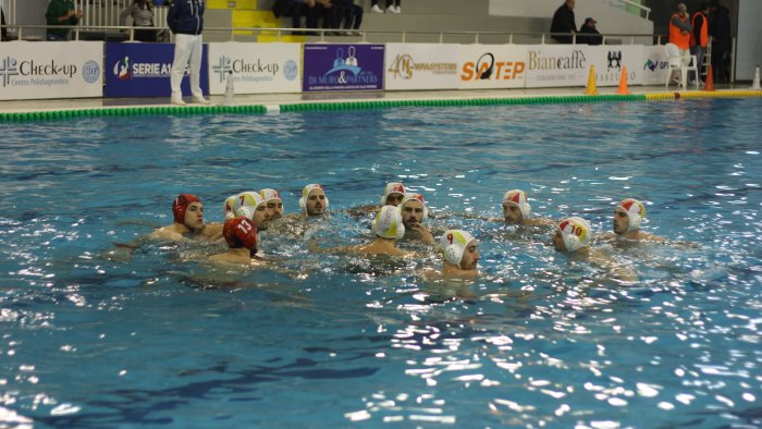 pallanuoto a1 rari nantes salerno travolta dall iren genova quinto