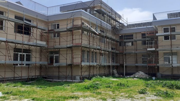 istituto superiore rea proseguono i lavori all edificio di san valentino torio