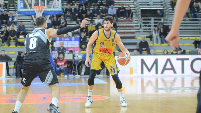 givova scafati basket ora il match decisivo per la salvezza a verona
