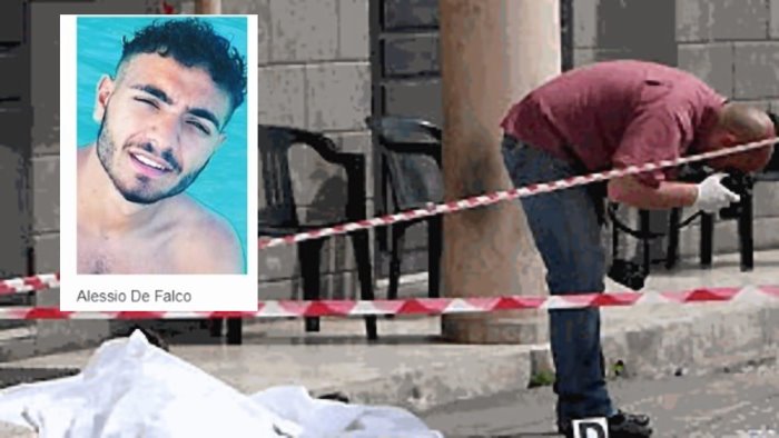 lo massacro a colpi di mazza da baseball in testa 22 anni al nipote del boss