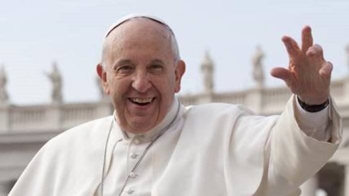 papa francesco ogni giorno condividiamo pettegolezzi e malignita e non fede