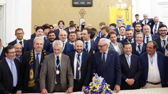 juve stabia targa a palazzo farnese per la promozione in serie b