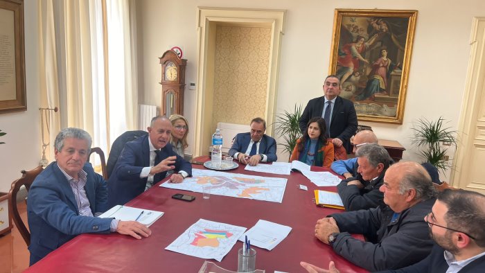 piano regolatore territoriale asi incontro in sala giunta