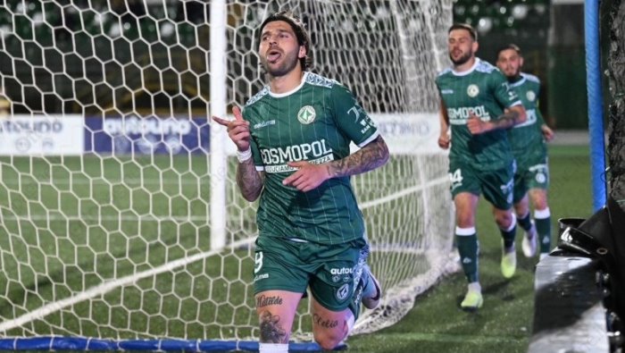 avellino crotone le probabili formazioni lupi per il secondo posto