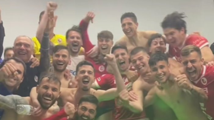 turris festa salvezza a brindisi vittoria 1 2 e conferma in c