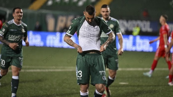 avellino ben 6 biancoverdi nell elenco dei calciatori in diffida