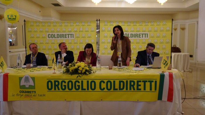 orgoglio coldiretti bagno di folla ad ariano 80 anni di storia e conquiste