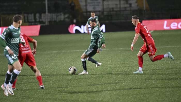 avellino un turno di stop per d ausilio inibizione e ammenda per un dirigente