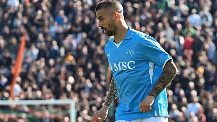 napoli oggi la ripresa con tre azzurri da valutare
