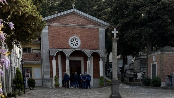 ariano si e rinnovata la celebrazione del lunedi dell angelo nel cimitero