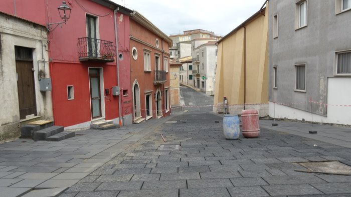 ariano cantieri in cammino speditamente nel centro storico