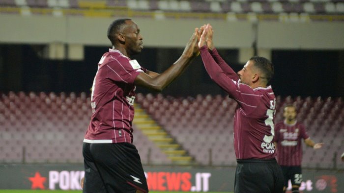 salernitana da simy a hrustic marino rilancia tutti per la b